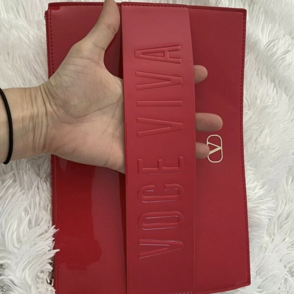 Valentino Voce Viva Red Make Up Bag/ Clutch Style - Picture 4 of 5